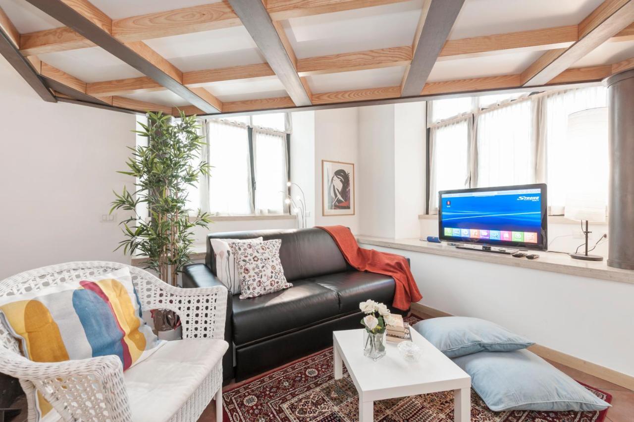 Inviting 3-bed In 4mins To Colosseo Rom